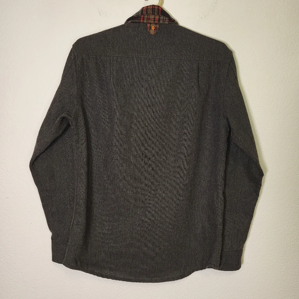 Roark Nordsman Long Sleeve Wool Blend Flannel size Medium - Picture 2 of 7